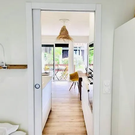 Apartment Proche Pinede, 4 Pers Calme Et Ensoleille Lit-et-Mixe